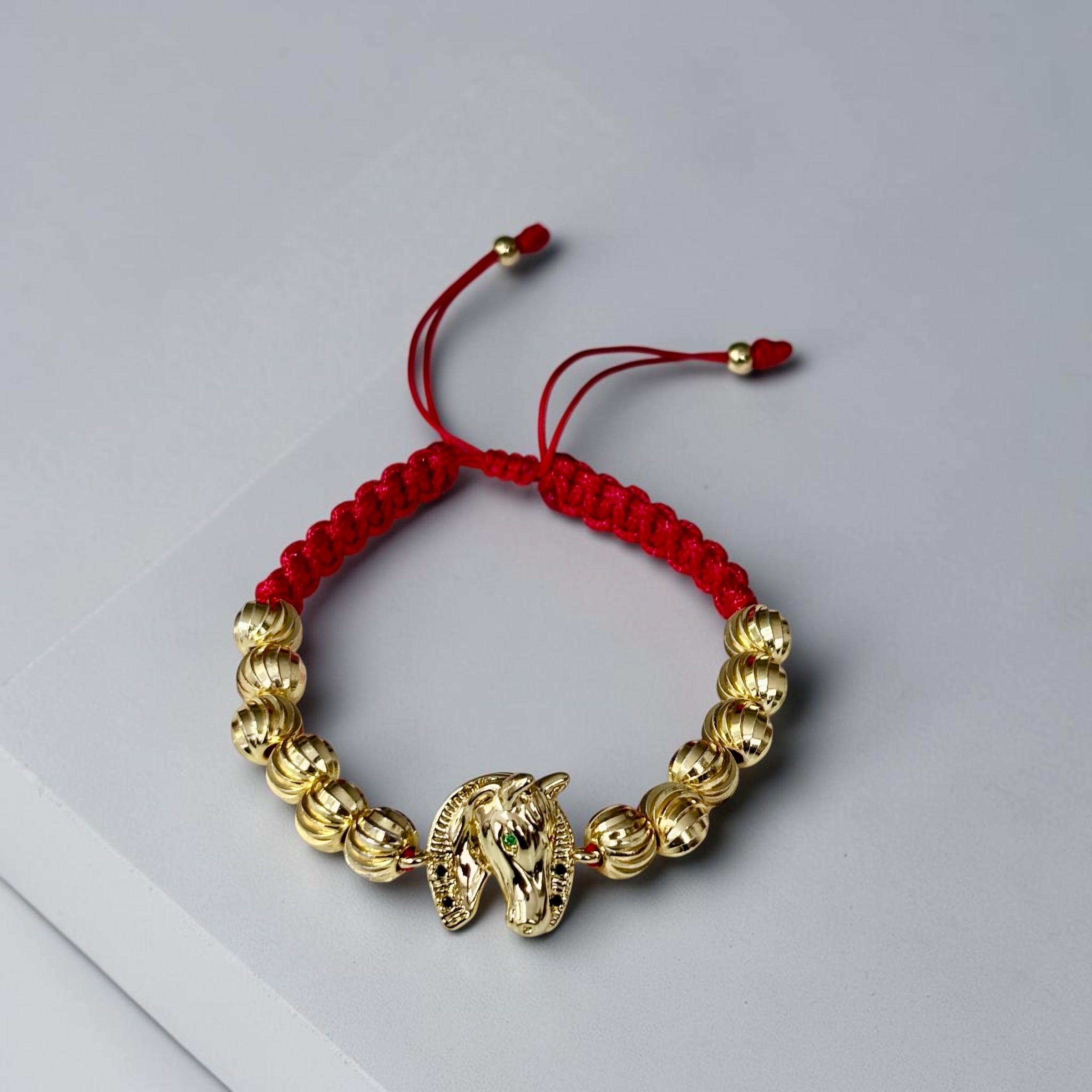 Pulsera Caballo Imperial Hilo Rojo en Oro Laminado 18K 🐎❤️