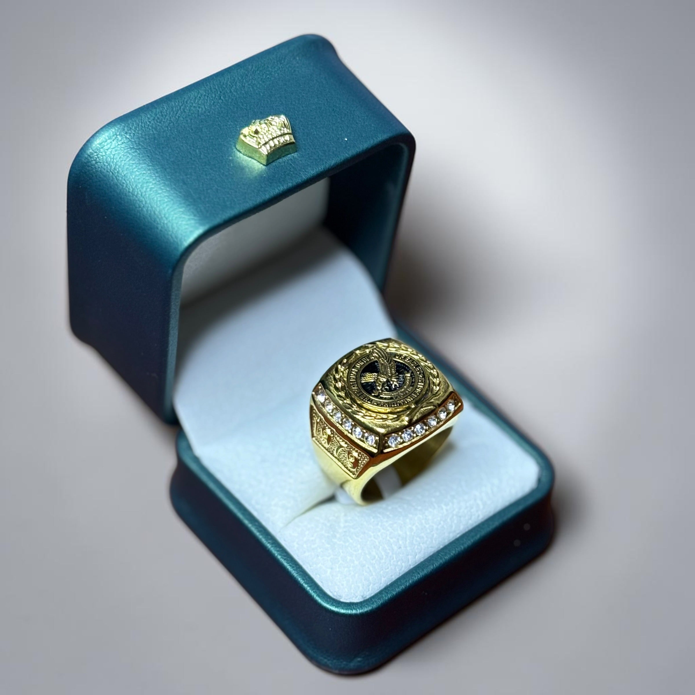 Anillo Aguila Filipina en Oro Laminado 18K para Hombre