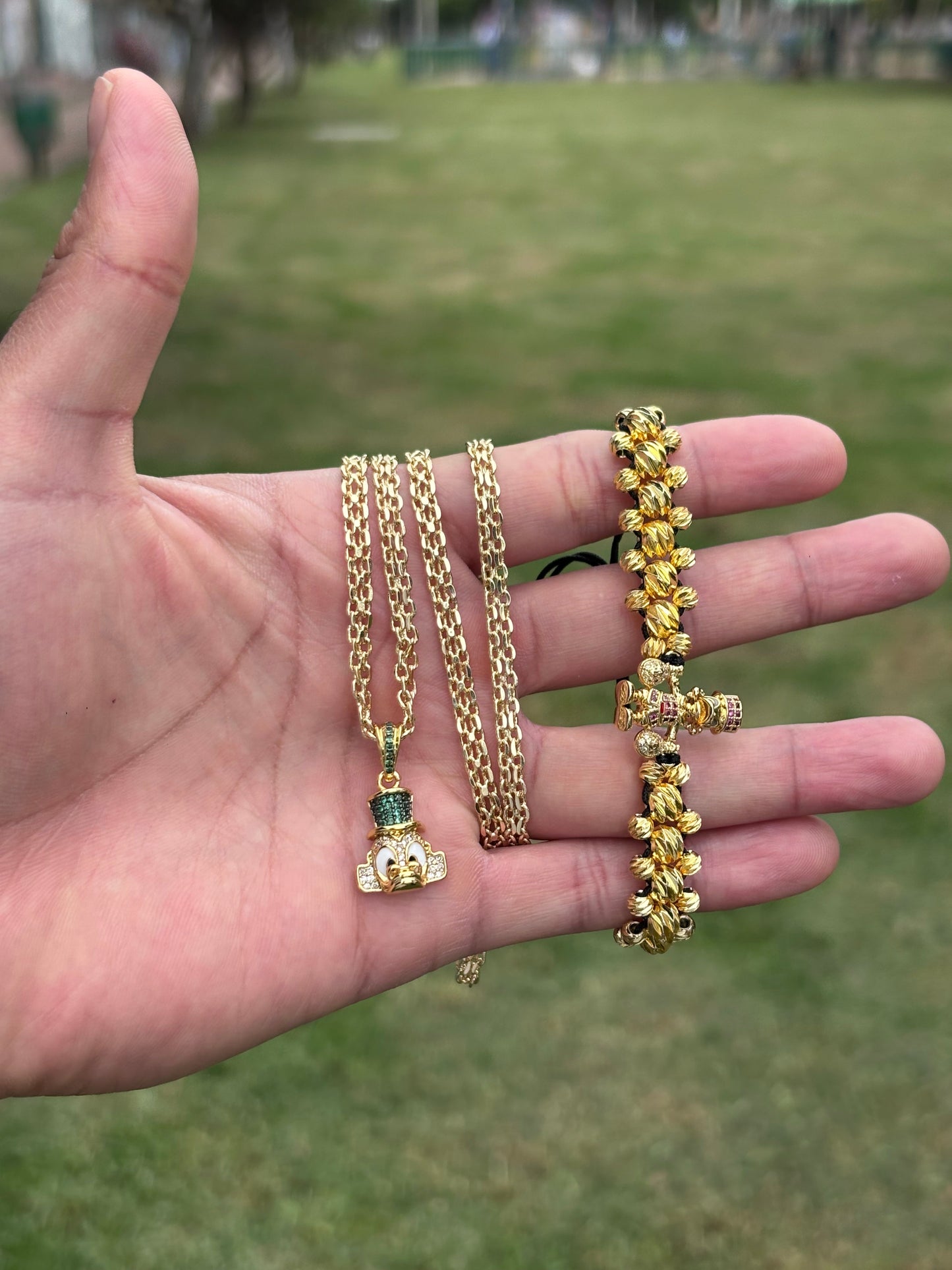 Cadena Chinesca (60cm 4mm) + Dije Tío Rico Mc Pato + Pulsera GRATIS en Oro Laminado 18K
